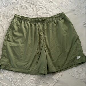 Men’s Nike shorts XL